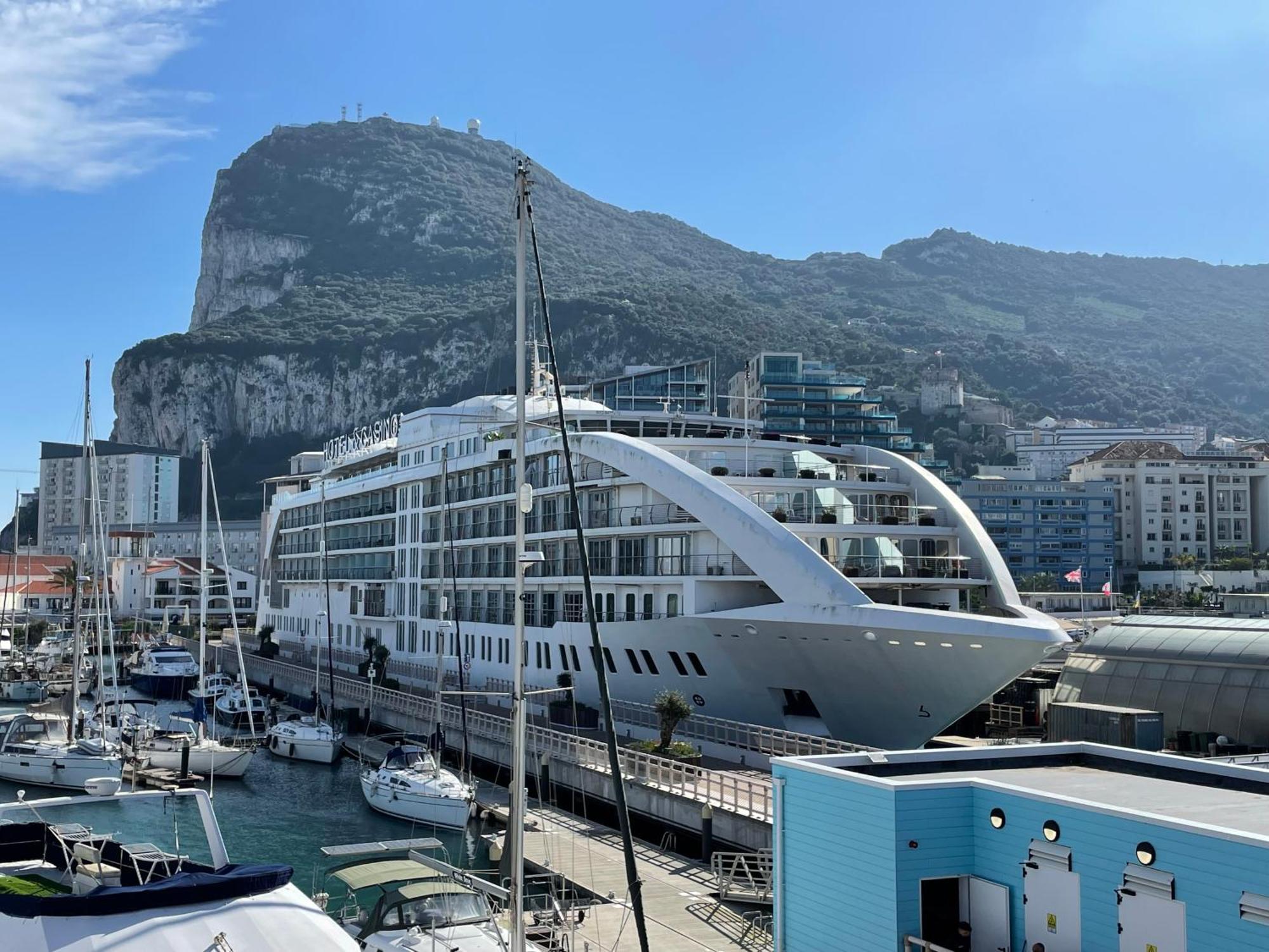 Deluxe Marina View Seafront Gibraltar Stay Exteriör bild