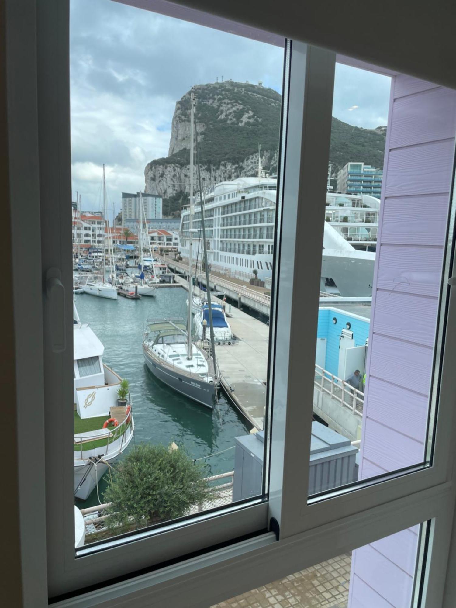 Deluxe Marina View Seafront Gibraltar Stay Exteriör bild