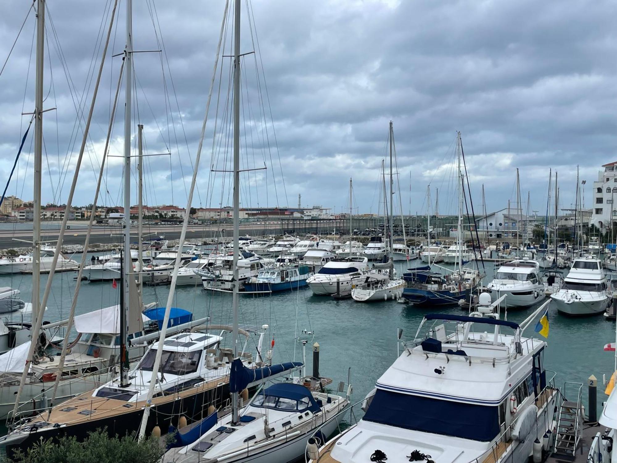 Deluxe Marina View Seafront Gibraltar Stay Exteriör bild