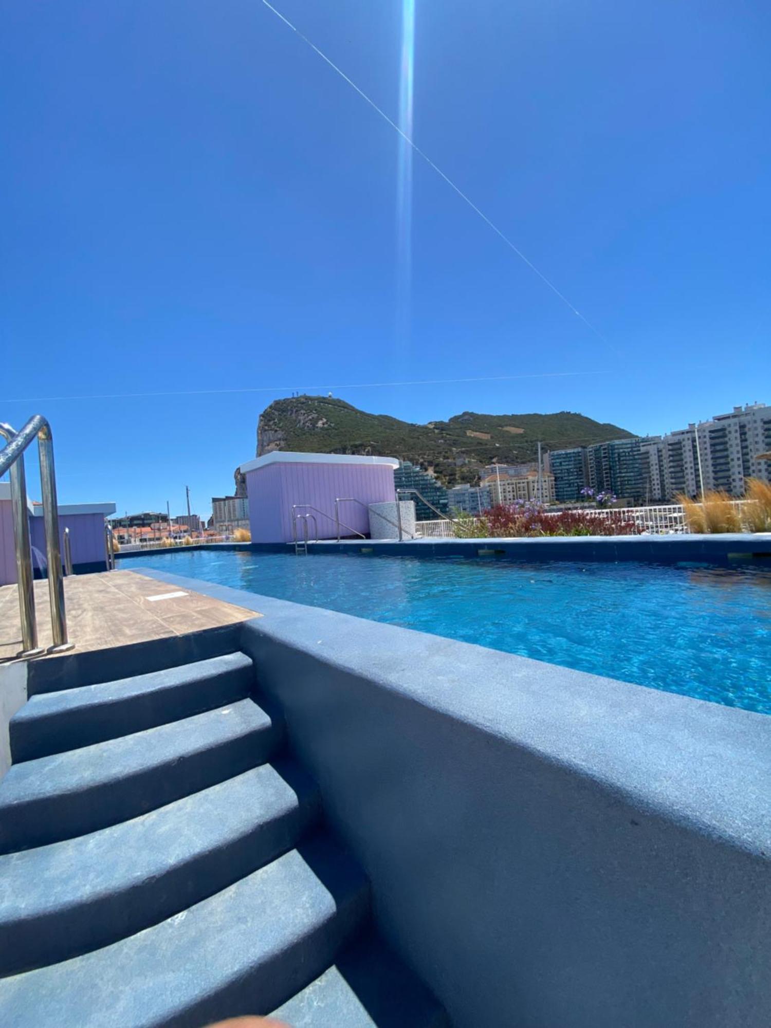 Deluxe Marina View Seafront Gibraltar Stay Exteriör bild