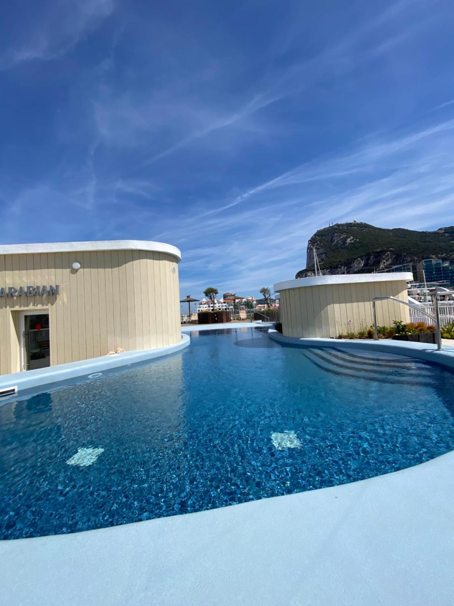 Deluxe Marina View Seafront Gibraltar Stay Exteriör bild